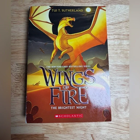 Wings of Fire Book Set - The First 8 Books - Picture 6 of 12